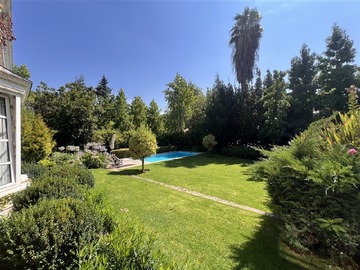 Casa en venta en Colegio everest, camino real, camino los trapenses¡¡¡¡, Lo Barnechea - 6 dormitorios, 5 baños