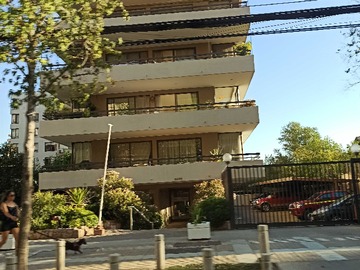 Departamento en venta en Departamento Colón /Hernando de Magallames (173635), Las Condes - 3 dormitorios, 3 baños