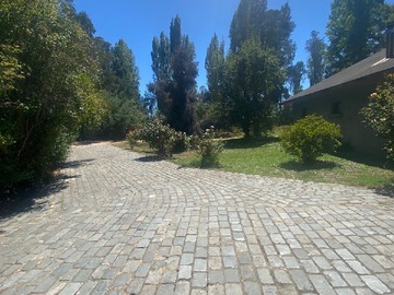 Terreno en venta en Inversión Ideal: Parcela con Gran Potencial (146742), Linares - 4 dormitorios, 3 baños