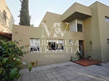 Casa en venta en Amplia y bella casa en Peñalolén (173817), Peñalolén - 5 dormitorios, 3 baños
