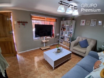 Casa en venta en Avda. Grecia, Avda. Tobalaba, Andrea López Zarate, Diputada Laura Rodríguez, Peñalolen, RM, Peñalolén - 2 dormitorios, 1 baño