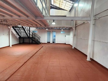 Bodega en arriendo mensual en Bodega Moderna en Entorno Seguro y Tranquilo (178575), Santiago