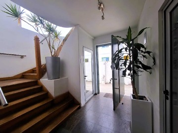 Oficina en arriendo mensual en Of. 6p y 4b a media cuadra de p. De valdivia (173664), Ñuñoa - 6 dormitorios, 4 baños