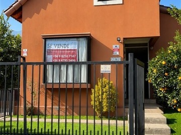 Casa en venta en Av el Faldeo 2300, Peñalolén - 5 dormitorios, 3 baños