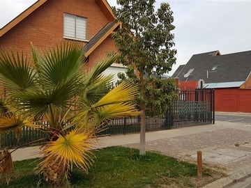 Casa en arriendo mensual en Valle lo castillo, Machalí - 5 dormitorios, 3 baños