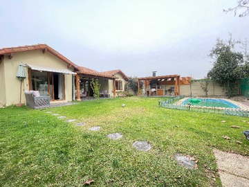 Arriendo Mensual / Casa / Colina
