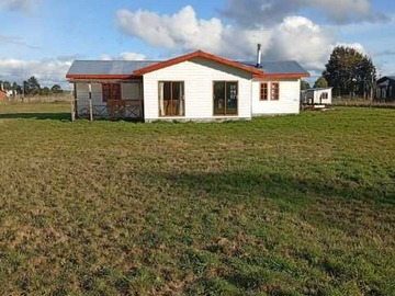 Casa en venta en Casa en parcela 3d/2b (164176), Llanquihue - 3 dormitorios, 2 baños