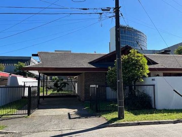 Casa en arriendo mensual en Casa a pasos de Av Alemania (134964), Temuco - 4 dormitorios, 2 baños