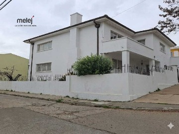 Casa en venta en Viña del Mar, Recreo, Viña del Mar - 5 dormitorios, 3 baños