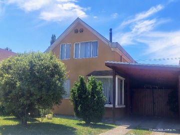 Casa en venta en villa Barcelona, Chillán - 4 dormitorios, 2 baños