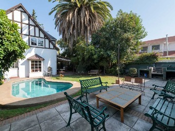 Casa en venta en Colegio san ignacio - espaciosa casa (172986), Providencia - 5 dormitorios, 4 baños