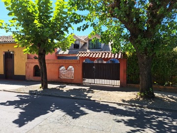Casa en venta en Linares, Linares - 6 dormitorios, 2 baños