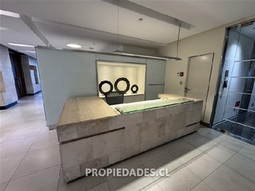 Oficina en arriendo mensual en Rosario Norte / Cerro El Plomo, Las Condes - 16 dormitorios, 6 baños