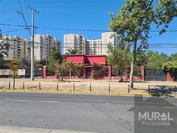 Terreno en venta en Vicuña Mackenna entre Julio Covarrubia, Goycolea, Villa Italia, La Cisterna, La Cisterna - 3 dormitorios, 1 baño