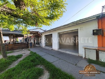 Local Comercial en arriendo mensual en Entre Uruguay y Arturo Prat, Buin - 3 baños