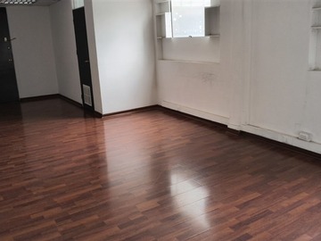 Oficina en arriendo mensual en Paseo Ahumada, Santiago - 1 dormitorio, 2 baños