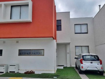 Casa en arriendo mensual en Moderna Vivienda CON PATIO3 dormitorios 3 baños (177284), Antofagasta - 3 dormitorios, 3 baños