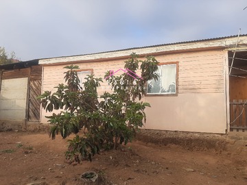 Casa en venta en Lautaro, Olmué - 3 dormitorios, 1 baño