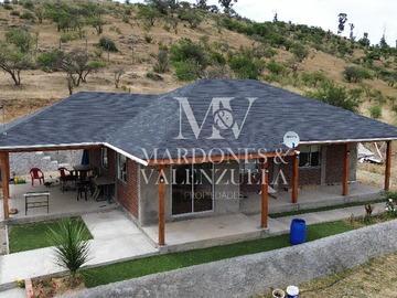 Terreno en venta en Casa en colina con vista al lago Rapel (168809), Navidad - 4 dormitorios, 2 baños