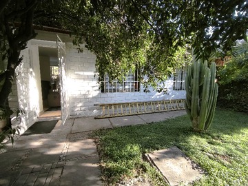 Casa en venta en Vende sin comision-casa pasaje cerrado (166830), La Reina - 2 dormitorios, 1 baño
