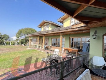 Casa en venta en Amplia y exclusiva casa en santa mónica de peñuelas, Coquimbo - 6 dormitorios, 5 baños