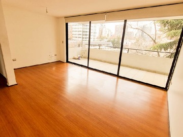 Departamento en arriendo mensual en Cómodo Depto a Pasos Metro Colón con Est y Bodega. - 3 dormitorios, 2 baños