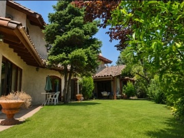 Casa en venta en Casa en el arrayán con gran terreno – nuevo valor uf 17.980, Lo Barnechea - 5 dormitorios, 4 baños