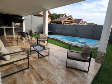 Casa en venta en Se vende 5.000uf estupenda propiedad, alto el manzano, Til til - 4 dormitorios, 4 baños