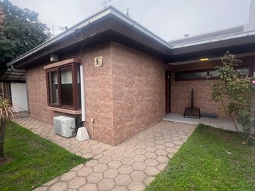 Casa en venta en Se vende exclusiva propiedad en loteo prosperidad, Talca - 4 dormitorios, 2 baños