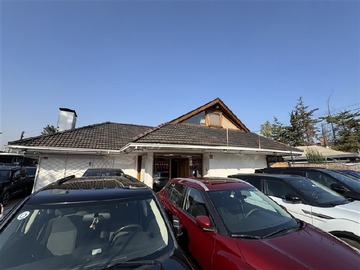 Local Comercial en arriendo mensual en Las Tranqueras / Vitacura, Vitacura - 2 baños