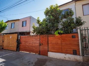 Casa en venta en Antonio Abdala, Vicuña - 3 dormitorios, 1 baño