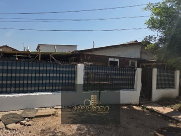 Casa en venta en Pasaje 37 2011, Conchalí - 5 dormitorios, 2 baños