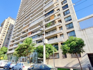 Departamento en venta en Nataniel Cox, Santiago - 2 dormitorios, 2 baños