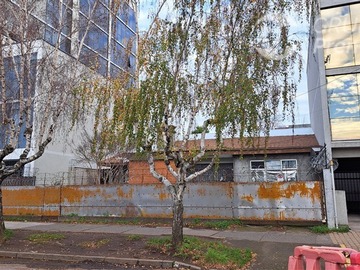 Local Comercial en arriendo mensual en Calle Bulnes N°250. Los Ángeles. Bio-Bio, Los Ángeles - 2 baños