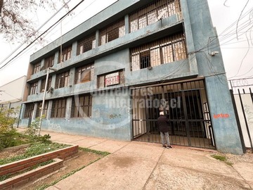 Oficina en venta en Porvenir / Portugal, Santiago - 15 dormitorios, 11 baños