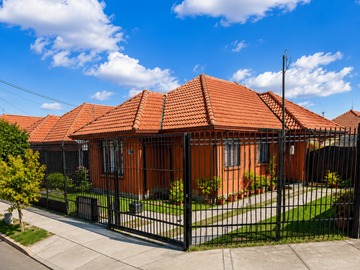 Casa en venta en Curicó, Curicó - 3 dormitorios, 2 baños