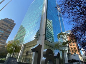 Oficina en arriendo mensual en Magdalena con Isidora Goyenechea, Las Condes - 3 dormitorios, 4 baños