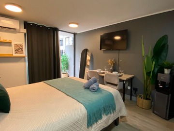 Estudio en arriendo mensual en Compañía de Jesus 1703, Santiago - 1 dormitorio, 1 baño