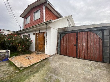 Casa en venta en Camino a las Mariposas, Chillán - 4 dormitorios, 1 baño