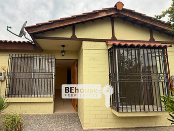 Casa en venta en El arroyo, Lampa - 3 dormitorios, 2 baños