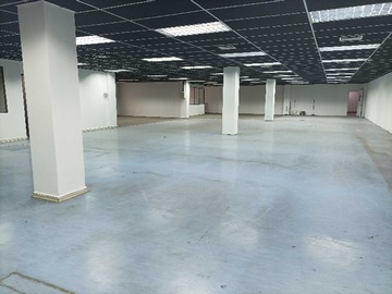 Oficina en arriendo mensual en Metro Ñuble. Planta Libre. Maule. Santa Elena (177793), Santiago - 20 baños