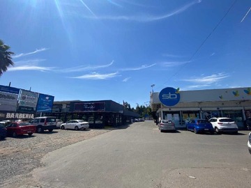 Local Comercial en arriendo mensual en Avenida Chicureo, Colina - 1 dormitorio, 1 baño