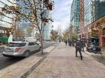 Oficina en venta en El Golf / 6 Estacionamientos (166636), Las Condes - 7 dormitorios, 3 baños