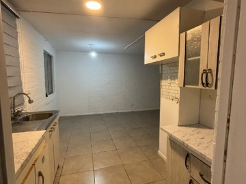 Casa en arriendo mensual en Arriendo de Propiedad en la Hacienda Alta, Larapinta - 3 dormitorios, 2 baños