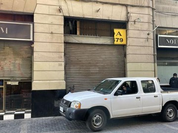 Local Comercial en arriendo mensual en Monjitas - Plaza de Armas, Santiago