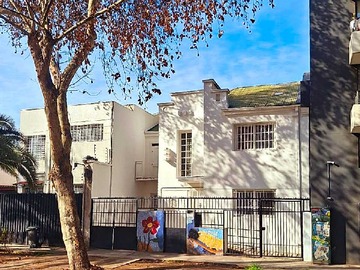 Oficina en arriendo mensual en Espacio Ideal para Empresas en Pleno Centro (171252), Santiago - 7 dormitorios, 6 baños