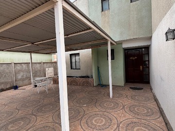 Casa en venta en Villa Las Leyendas, Calama - 4 dormitorios, 3 baños