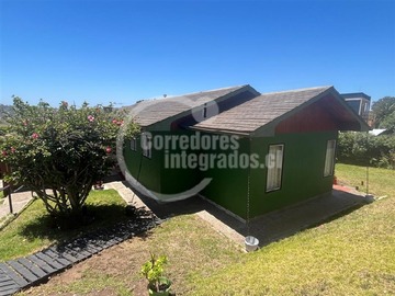 Casa en venta en Santo Domingo, Santo Domingo - 5 dormitorios, 3 baños
