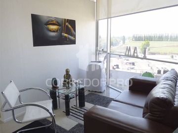 Local Comercial en venta en Se vende oficina en chicureo, 3estac. Y 1bod. Frente a jumbo, Colina - 3 dormitorios, 1 baño