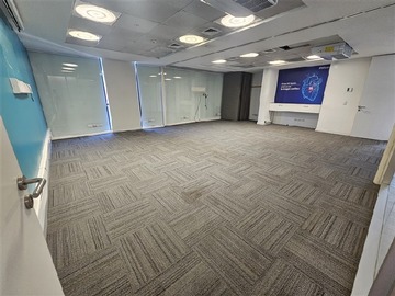 Oficina en arriendo mensual en Avenida Andrés Bello 2500, Providencia - 1 dormitorio, 2 baños